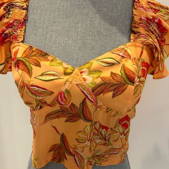 Rose + Olive Crop Top - Picture 2 of 10